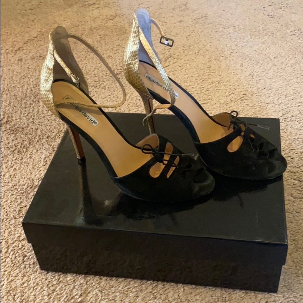 Heels - Picture 2 of 3